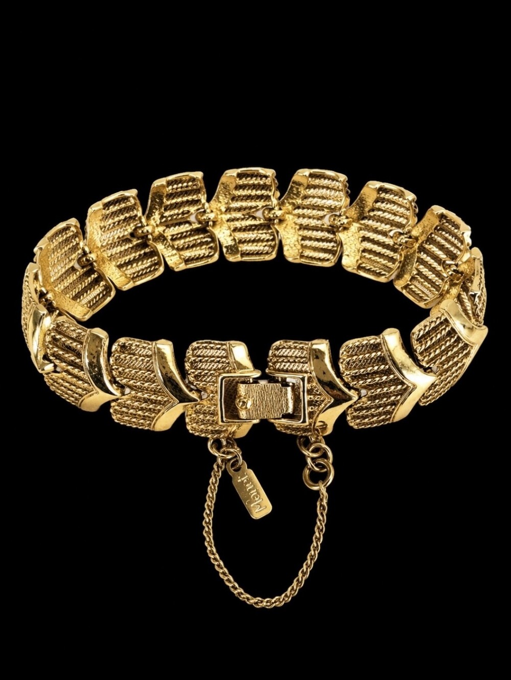 MONET Chevron Shape Gold Tone Vintage Safety Chain Bracelet Excellent Condition